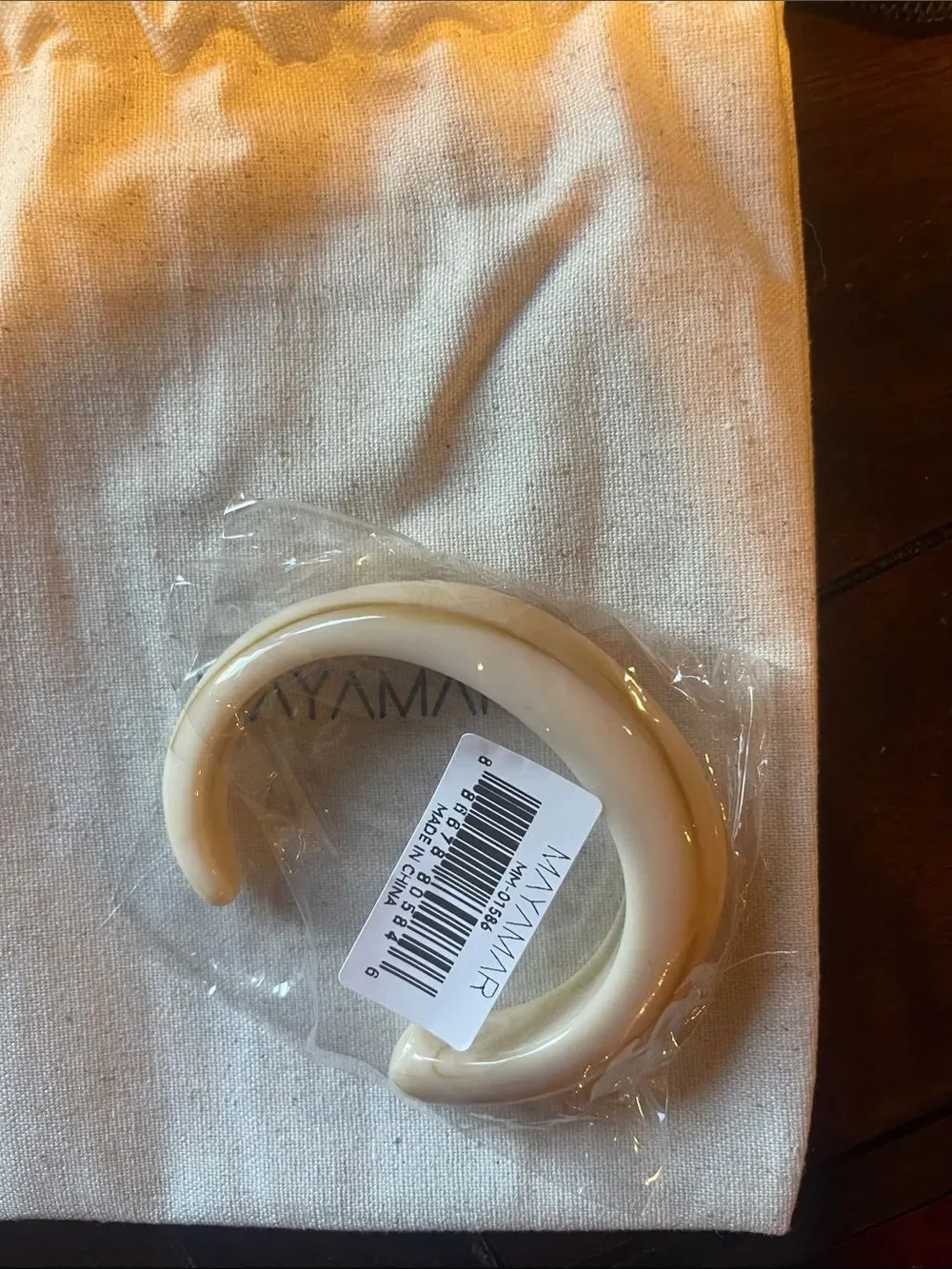 Neutral Marbled Resin Cuff Bracelet in Cream and Tan - Women Jewelry